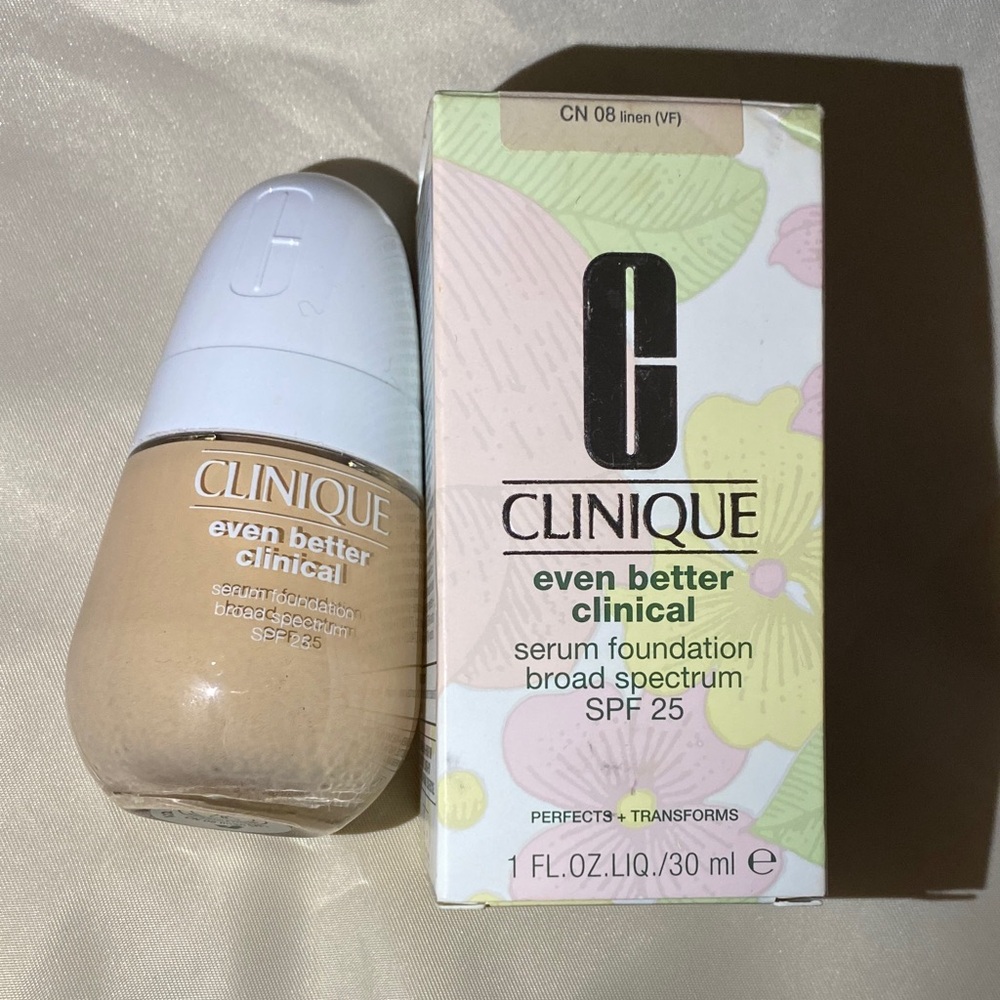CLINIQUE 08 linen Even Better Clinical, Serum foundation broad spectrum